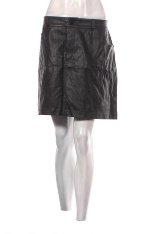 Пола City Chic, Размер XS, Цвят Черен, Цена 2,04 €