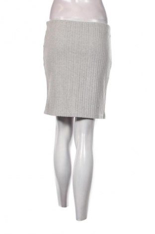 Пола Cubus, Размер S, Цвят Сив, Цена 2,04 €