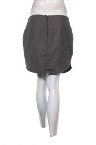 Пола H&M, Размер M, Цвят Сив, Цена 2,04 €