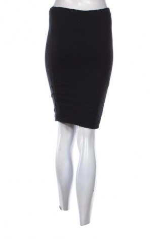 Пола H&M, Размер S, Цвят Черен, Цена 2,04 €