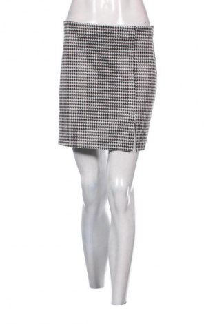 Пола H&M, Размер S, Цвят Многоцветен, Цена 2,04 €