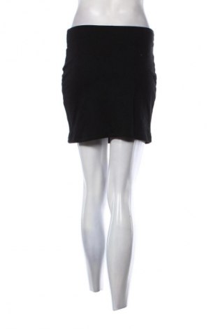 Пола H&M, Размер XS, Цвят Черен, Цена 2,04 €