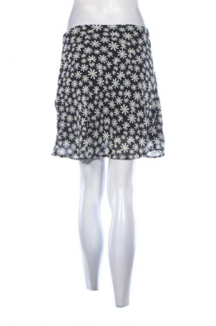 Пола H&M Divided, Размер M, Цвят Многоцветен, Цена 2,04 €