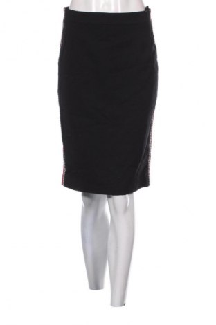 Пола NS Inisess, Размер S, Цвят Черен, Цена 2,04 €