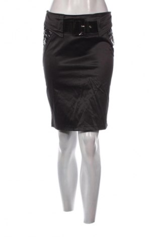 Пола Lilia, Размер M, Цвят Черен, Цена 2,04 €