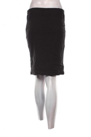 Пола Miss Shop, Размер M, Цвят Черен, Цена 2,04 €