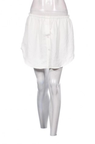 Пола NEW COLLECTION, Размер S, Цвят Бял, Цена 2,55 €