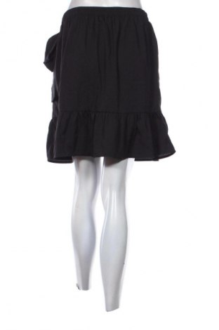 Пола ONLY, Размер L, Цвят Черен, Цена 2,04 €