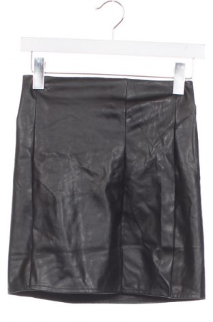 Пола SHEIN, Размер XS, Цвят Черен, Цена 2,04 €