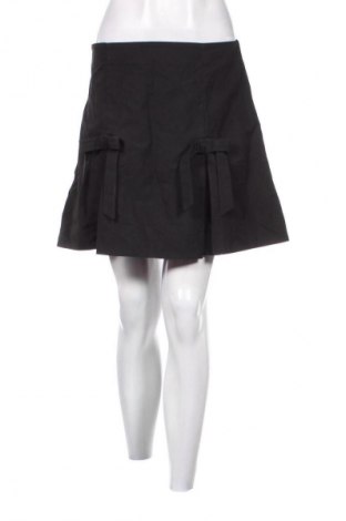 Пола SHEIN, Размер M, Цвят Черен, Цена 2,04 €