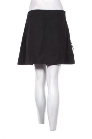 Пола SHEIN, Размер M, Цвят Черен, Цена 2,04 €