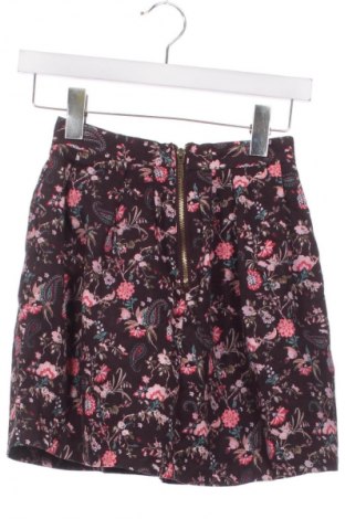 Пола Stradivarius, Размер XXS, Цвят Многоцветен, Цена 2,55 €