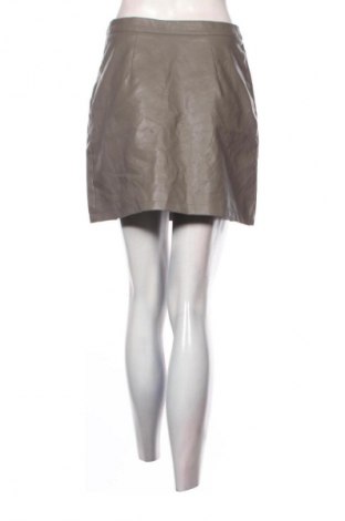 Пола Unbranded, Размер S, Цвят Сив, Цена 2,04 €