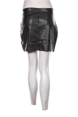 Пола Unbranded, Размер M, Цвят Черен, Цена 2,04 €