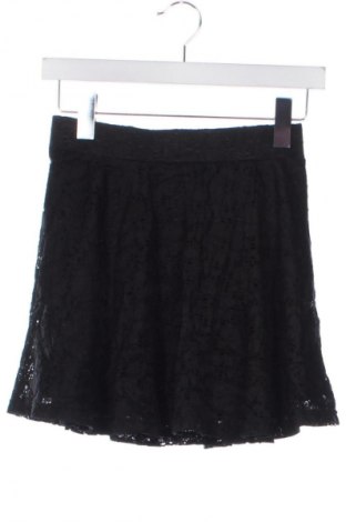 Пола Unbranded, Размер S, Цвят Черен, Цена 2,04 €