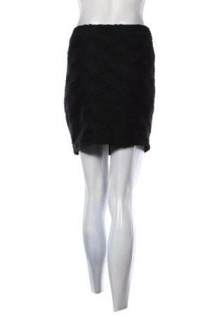 Пола Unbranded, Размер M, Цвят Черен, Цена 2,04 €