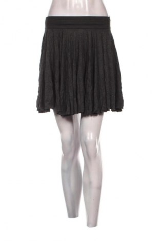 Пола Unbranded, Размер M, Цвят Сив, Цена 2,04 €