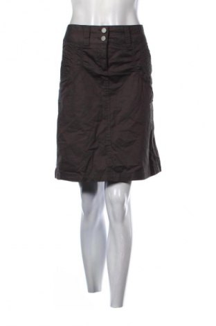 Пола Unbranded, Размер M, Цвят Кафяв, Цена 4,60 €