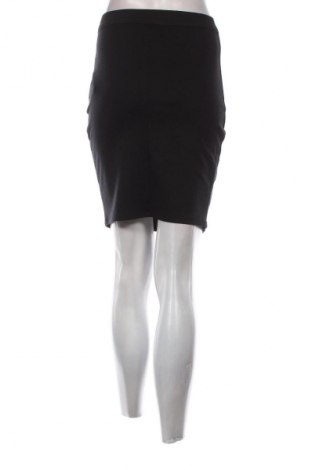 Пола Unbranded, Размер S, Цвят Черен, Цена 4,60 €