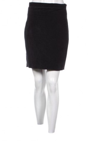 Пола Unbranded, Размер M, Цвят Черен, Цена 4,60 €