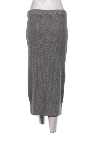 Пола Unbranded, Размер M, Цвят Сив, Цена 3,57 €