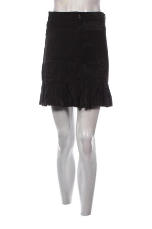 Пола Unbranded, Размер M, Цвят Черен, Цена 2,55 €