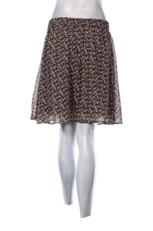 Пола VILA, Размер M, Цвят Многоцветен, Цена 4,60 €