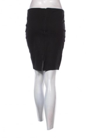 Пола VILA, Размер M, Цвят Черен, Цена 2,04 €