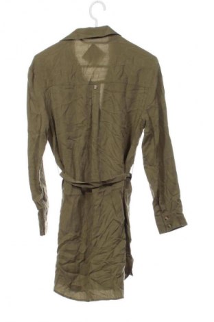 Kleid Bershka, Größe XS, Farbe Grün, Preis 4,99 €
