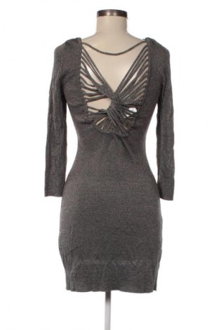 Šaty  H&M, Velikost M, Barva Vícebarevné, Cena  49,00 Kč