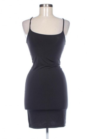 Φόρεμα Review, Μέγεθος S, Χρώμα Μαύρο, Τιμή 15,99 €