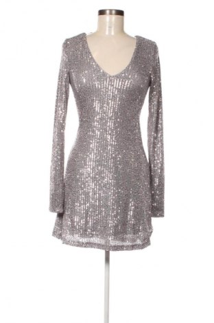 Kleid Review, Größe S, Farbe Silber, Preis 20,99 €