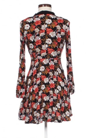 Kleid Review, Größe S, Farbe Mehrfarbig, Preis € 3,99