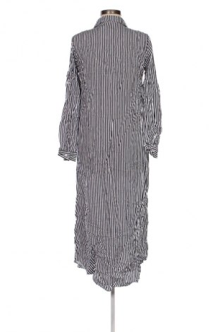 Šaty  SHEIN, Velikost M, Barva Vícebarevné, Cena  389,00 Kč