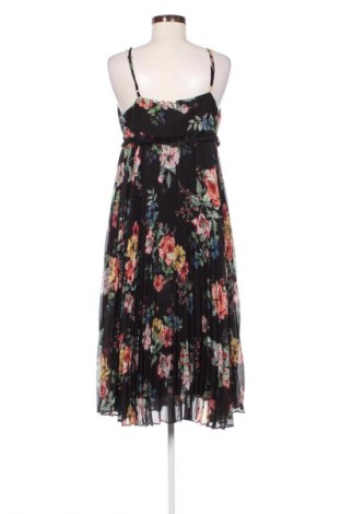 Рокля TWINSET, Размер M, Цвят Многоцветен, Цена 40,39 €