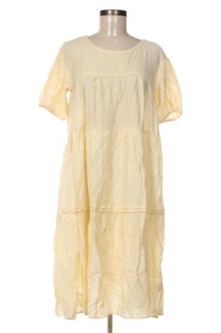 Ruha Unbranded, Méret M, Szín Sárga, Ár 3 939 Ft