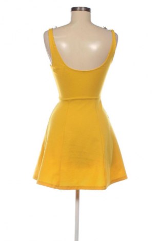 Ruha Unbranded, Méret S, Szín Sárga, Ár 3 749 Ft