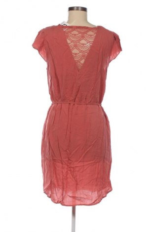 Ruha VILA, Méret M, Szín Hamurózsaszín, Ár 4 449 Ft