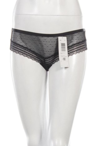 Bikini Triumph, Mărime S, Culoare Negru, Preț 89,99 Lei, #137193119