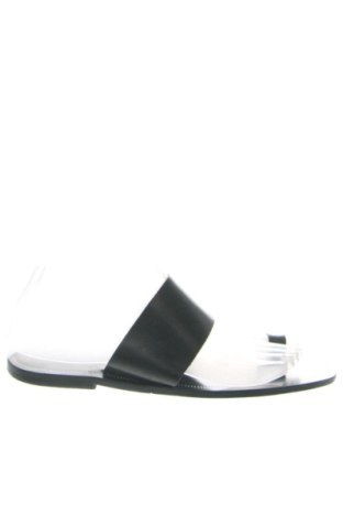 Чехли H&M Divided, Размер 37, Цвят Черен, Цена 26,62 €, #137227375