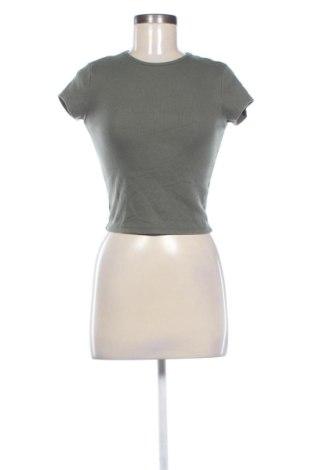 Bluză de femei Bershka, Mărime M, Culoare Verde, Preț 34,99 Lei, #137214383