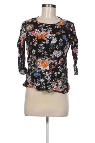 Bluză de femei ONLY, Mărime M, Culoare Multicolor, Preț 32,99 Lei, #137241193