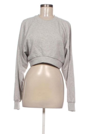 Дамска блуза Bershka, Размер M, Цвят Сив, Цена 14,56 €, #137267013
