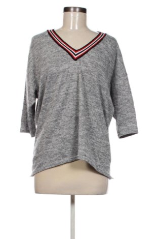 Bluză de femei Colloseum, Mărime M, Culoare Gri, Preț 32,45 Lei, #137261944