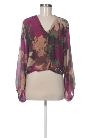 Bluză de femei Unbranded, Mărime M, Culoare Multicolor, Preț 31,49 Lei, #137265984