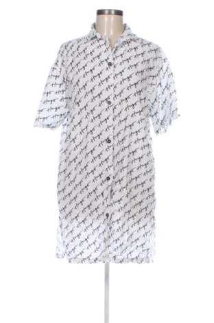 Cămașă de femei Hugo Boss, Mărime XL, Culoare Multicolor, Preț 288,70 Lei, #137265587