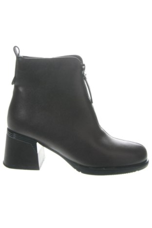 Damen Stiefeletten Mat Star, Größe 38, Farbe Braun, Preis 38,00 €, #137221507