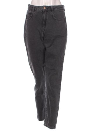 Blugi de femei Zara, Mărime M, Culoare Gri, Preț 63,00 Lei, #137218528