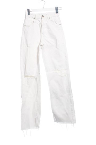 Blugi de femei Zara, Mărime XXS, Culoare Alb, Preț 52,49 Lei, #137220118