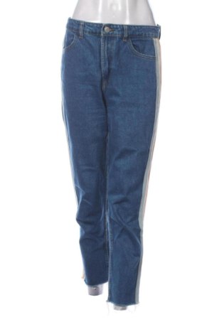 Blugi de femei Bershka, Mărime M, Culoare Albastru, Preț 62,99 Lei, #137224305